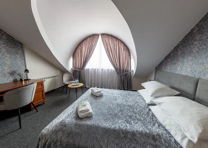 Everest Hotel Węgrów